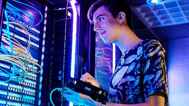 IT student with hardware