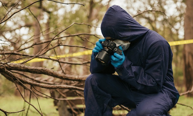 criminology student in field