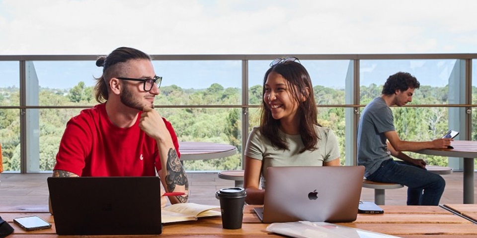 Murdoch students studying in Boola Katitjin