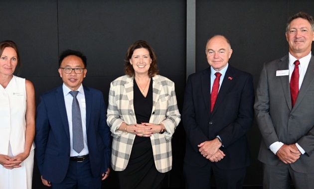 Dr Kaara Klepper, Prof Chengdao Li, Hon Jackie Jarvis MLC, Prof Andrew Deeks, Prof Peter Eastwood