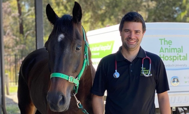 Murdoch University Senior Lecturer and Registered Specialist in Equine Medicine, Dr David Byrne with horse.