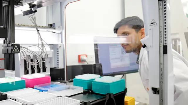 Researcher in muscle loss lab