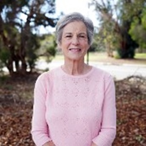 Dr Alisa Munns