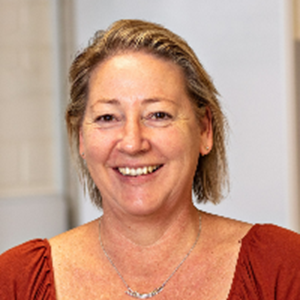 Dr Amanda Ash