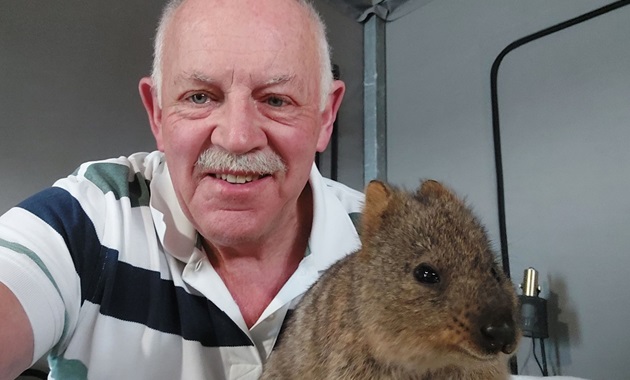 Craig Carter with quokka