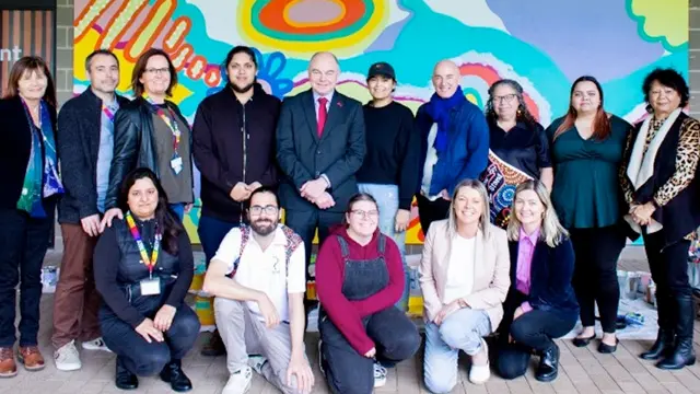 Group of SIK staff with VC