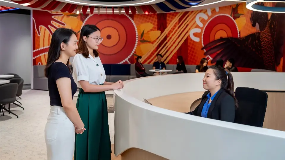 Reception Area - Odeon 333